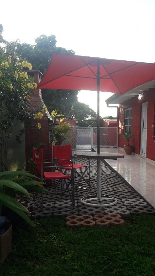 Villa En Familia Puerto Iguazú Exterior foto
